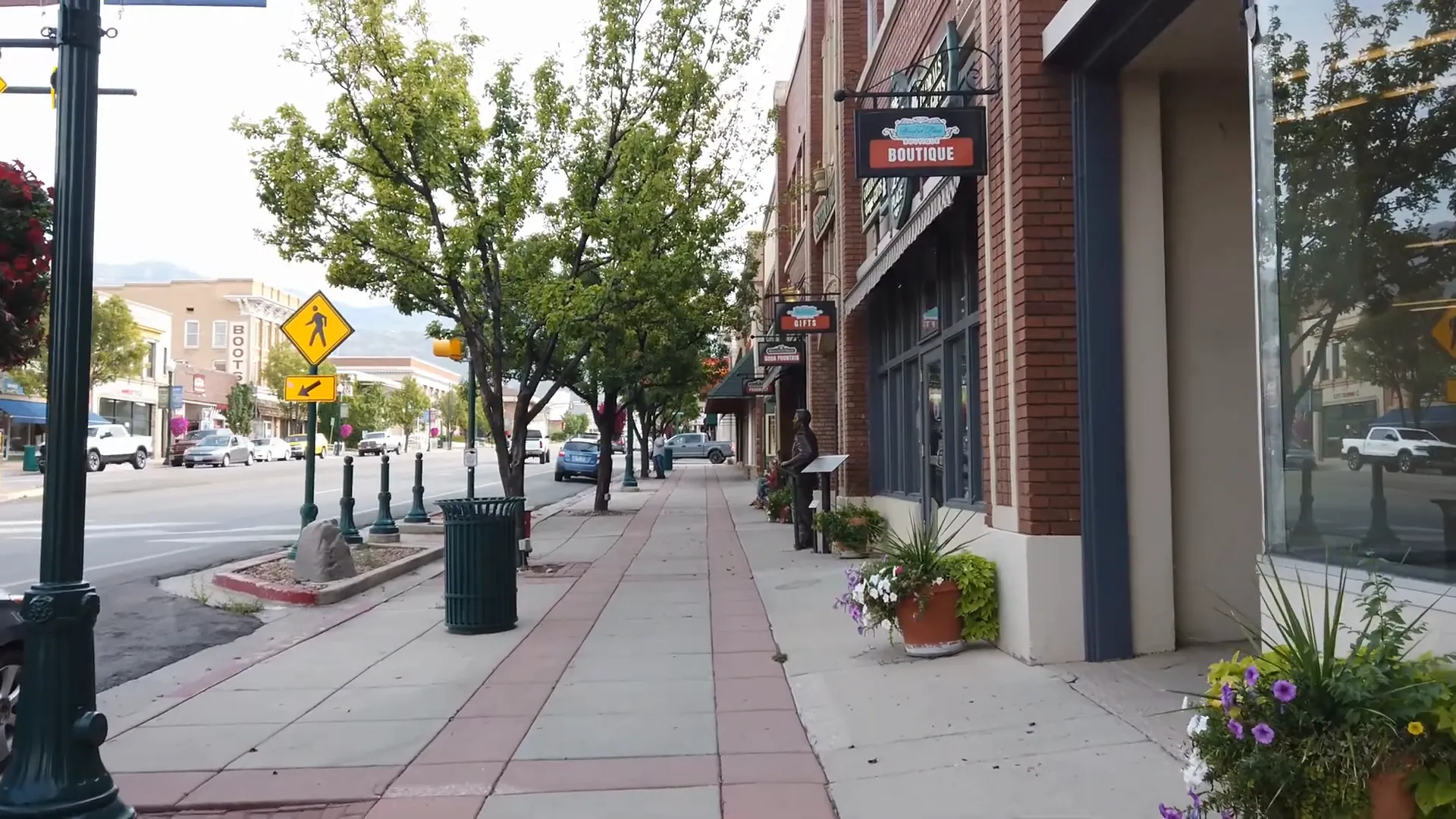 Historic downtown Cedar City shops and bookstore