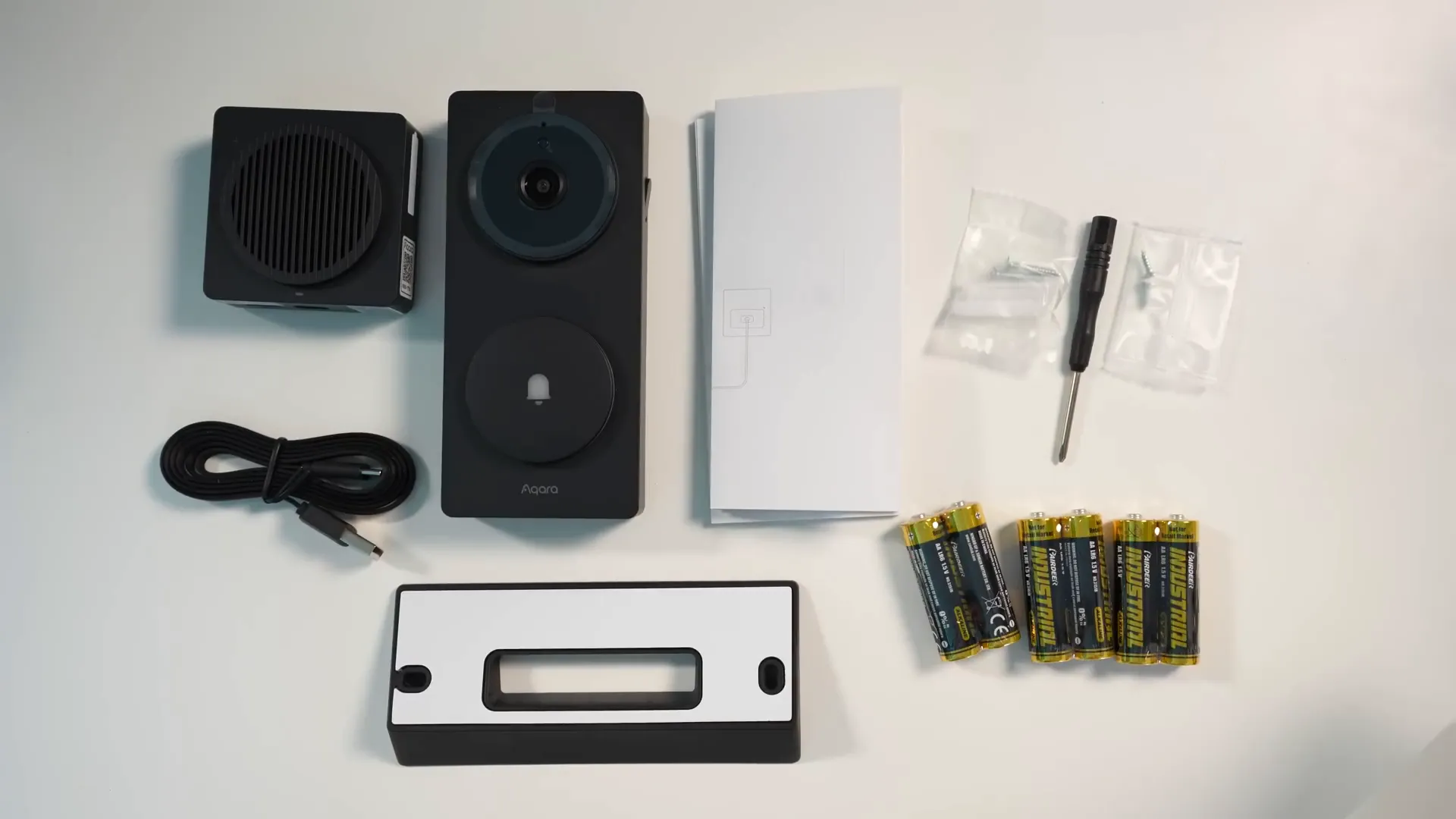 Components included in the Aqara G410 doorbell package